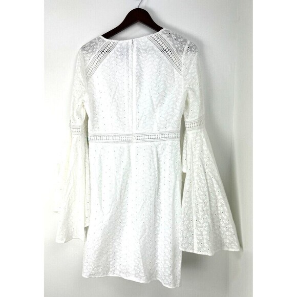 New Cece Women Sz 8 White Dress Eyelet Bell Ruffle Sleeve Crochet Lace A Line H4 - Picture 3 of 12